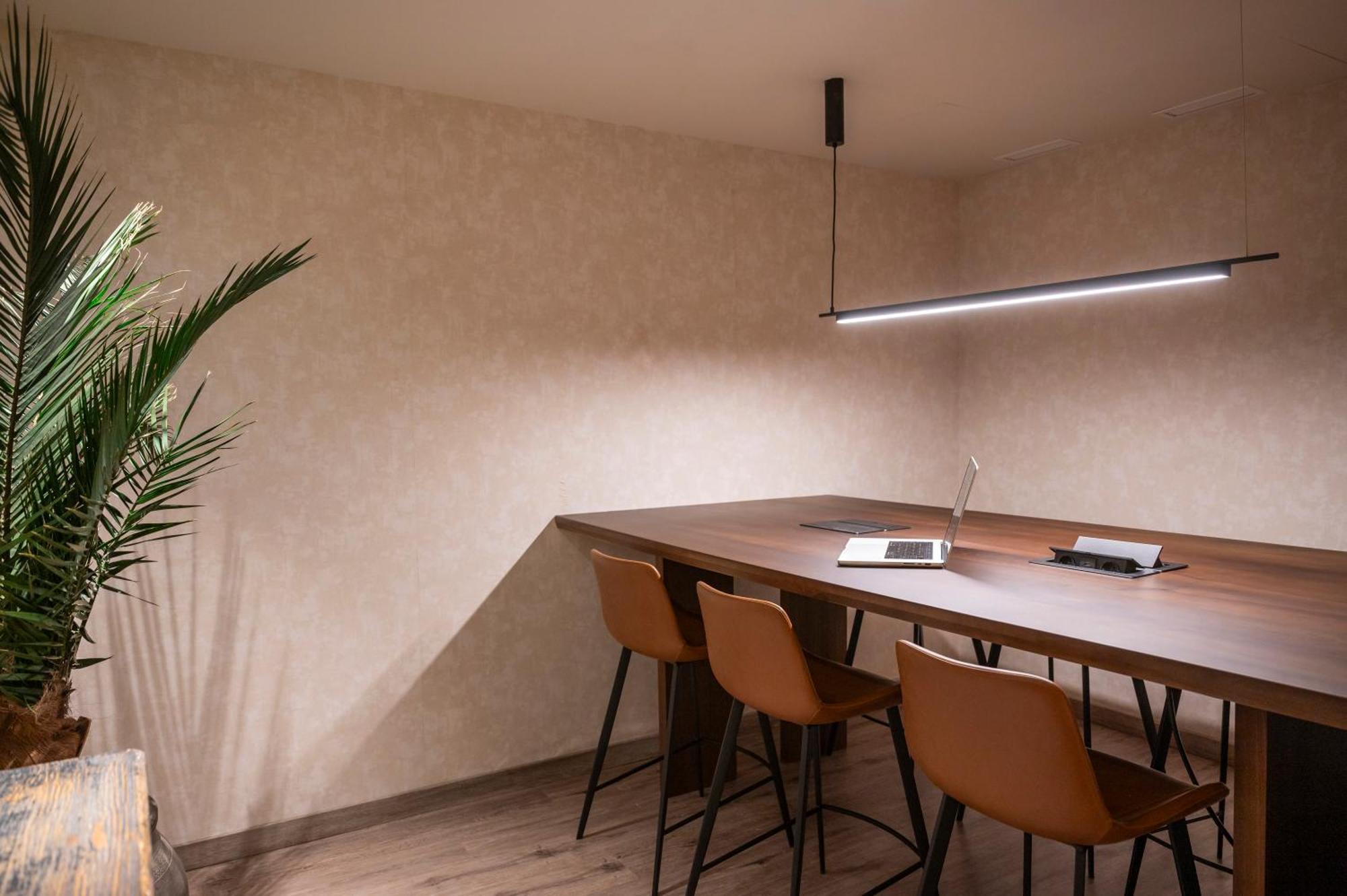 Hesperia Barcelona Presidente Hotel Luaran gambar