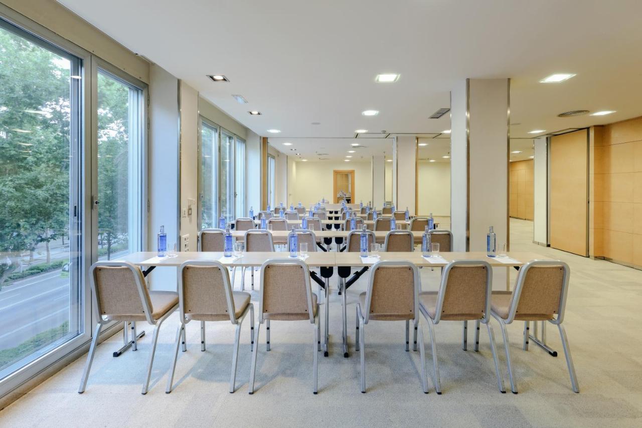 Hesperia Barcelona Presidente Hotel Luaran gambar